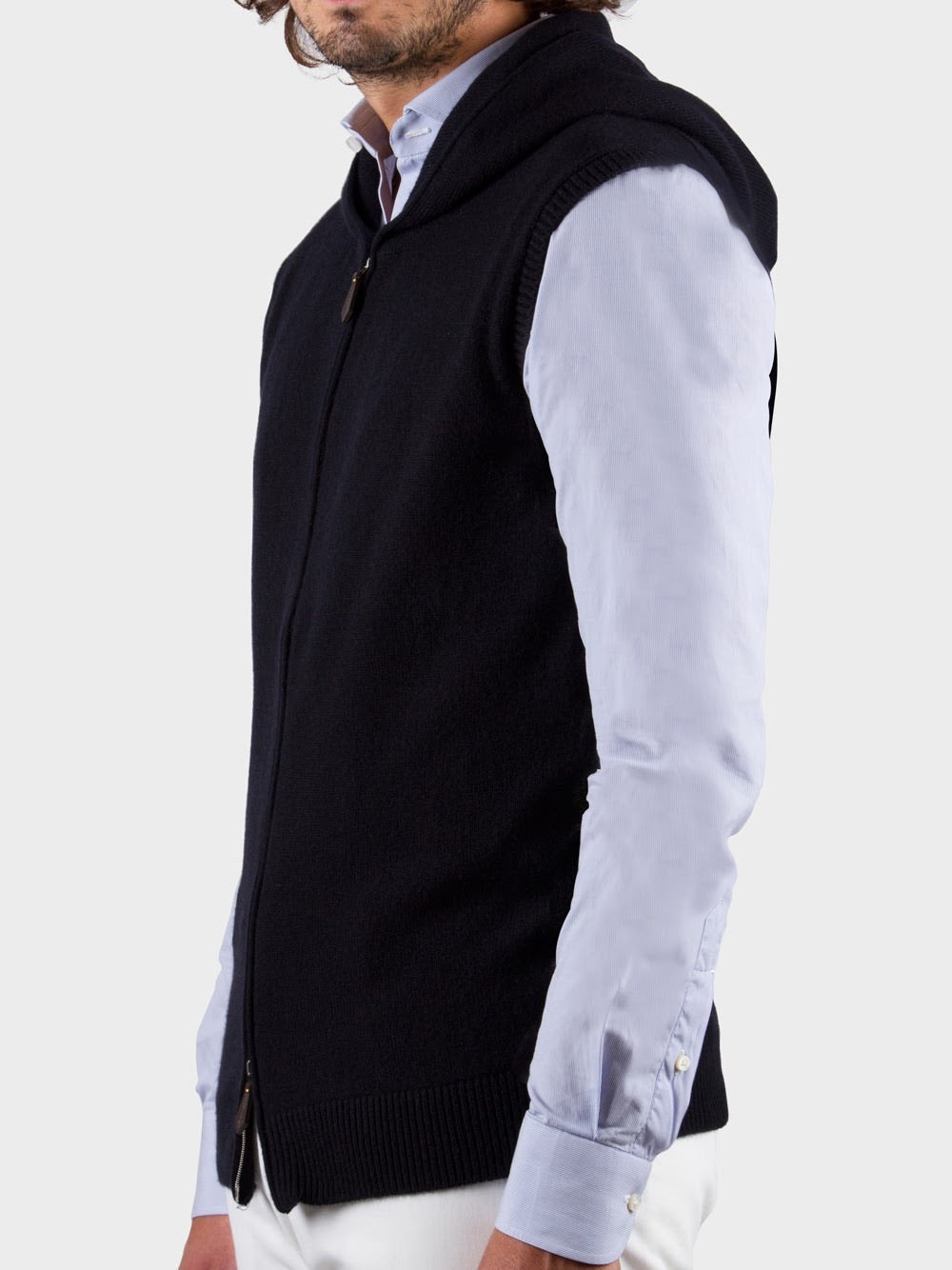 Cashmere sleeveless with hood